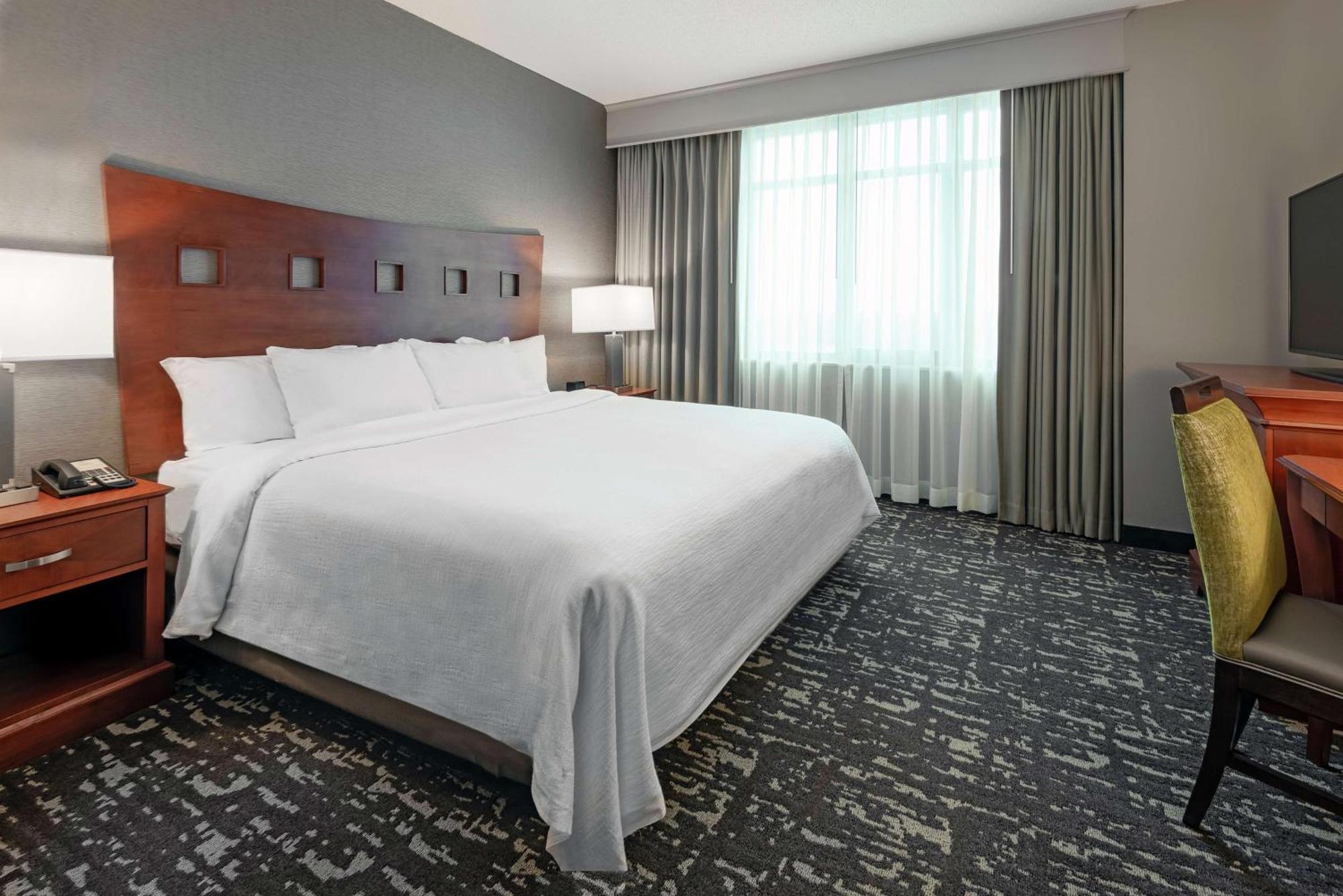 Embassy By Hilton Saint Louis Hotel 3*