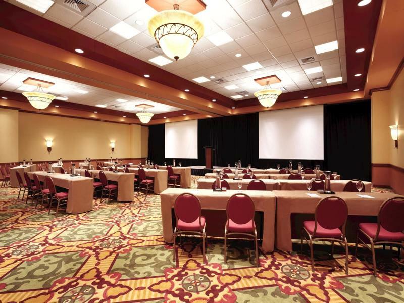 Embassy By Hilton Saint Louis Hotel 3*